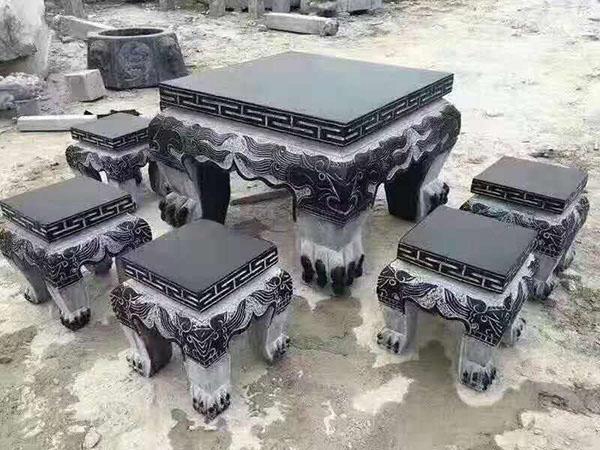 石桌石凳