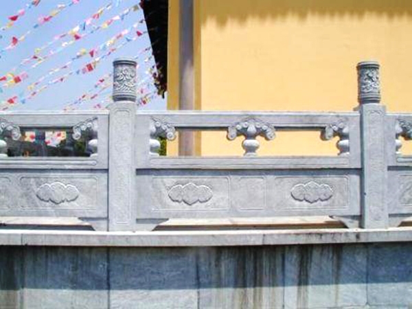 栏板石