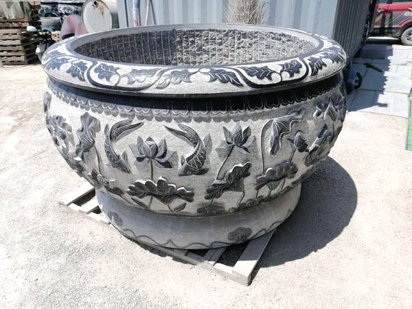 石缸石花盆