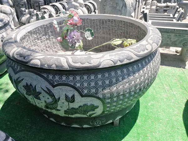 石缸石花盆